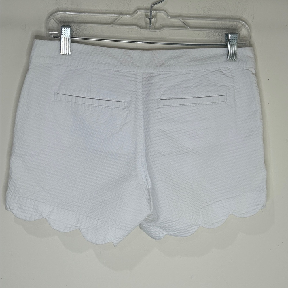 LILLY PULITZER Buttercup Shorts in Resort White Size 2 - Picture 4 of 14